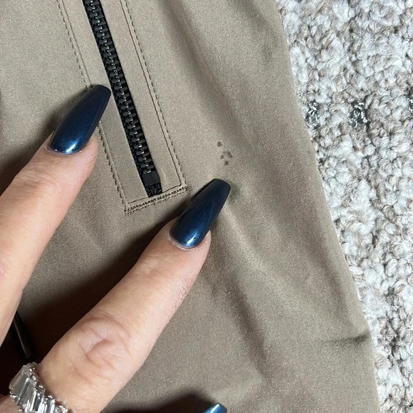 Athleta Camden Jogger 12 Khaki Casual Travel Airport Fit Comfy Active Lounge - Picture 11 of 11